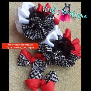 Custom Ruffle Socks with Matching Hair bows :)